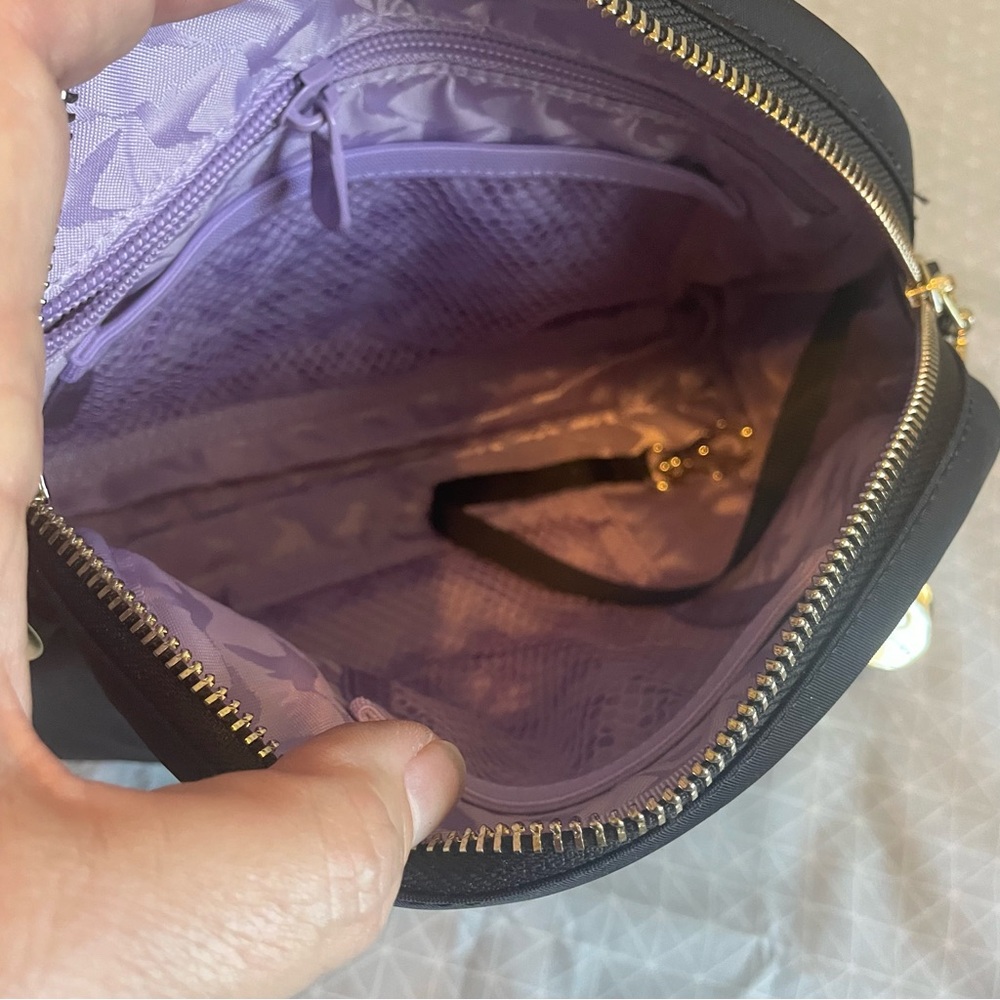 Lo & Sons Nouvelle Crossbody Bag in Black/Gold/Lilac - Picture 6 of 9
